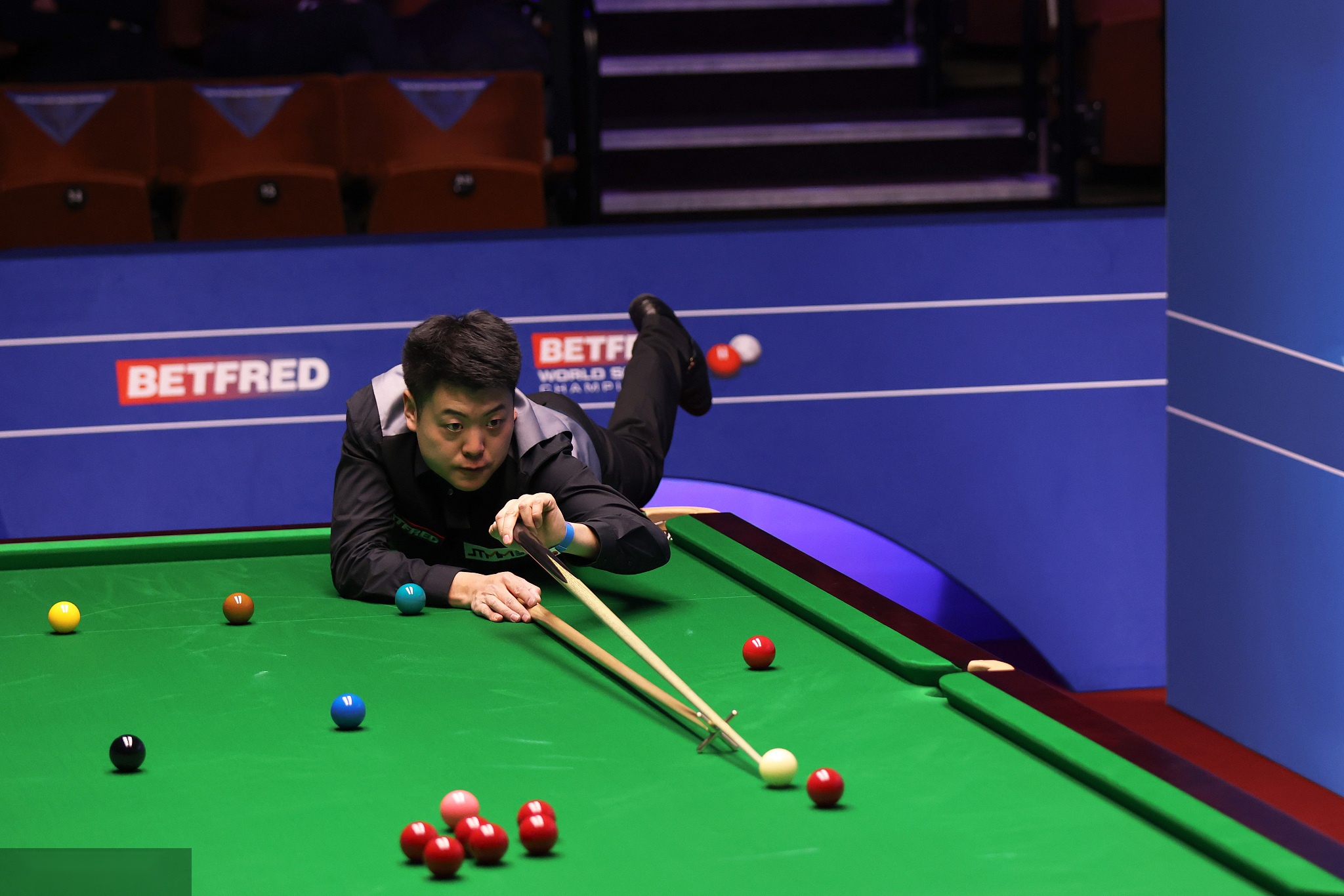 由于此前的 由于此前的